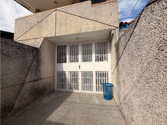 Local en Alquiler Urb El Morro II San Diego - Foto 4