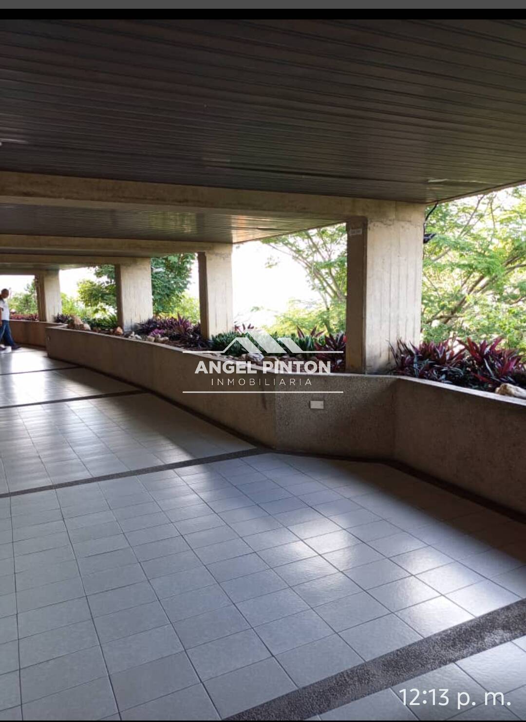 PENT HOUSE VENTA SANTA INES BARUTA CARACAS API 8297