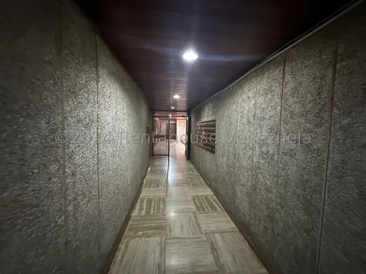 Te Lo Tengo Apartamento En Venta En La Parroquia La Candelaria #24-27082 - Foto 2